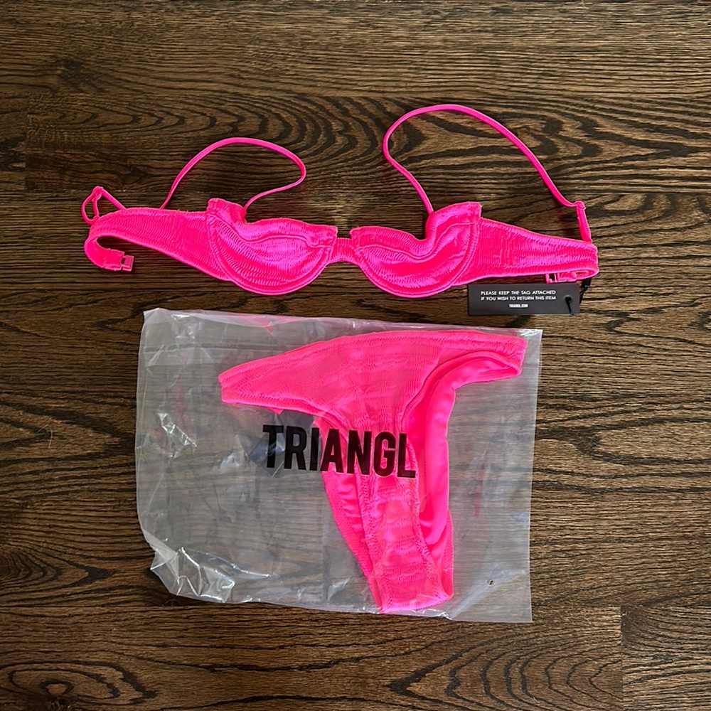 Triangl Bikini Set NWT